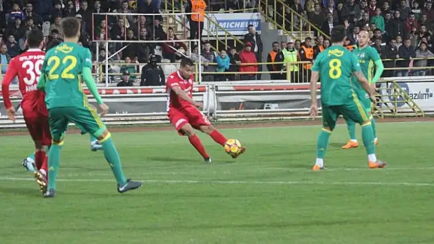 Fenerbahçe Bolu'da farklı yenildi