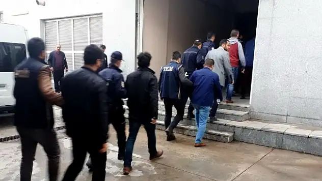 FETÖ soruşturmasında 11 polis tutuklandı