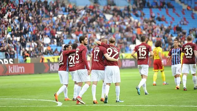 Fırtına evinde esti