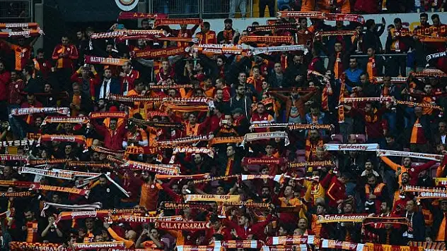 Galatasaray seyirci ortalamasını iki katına çıkardı