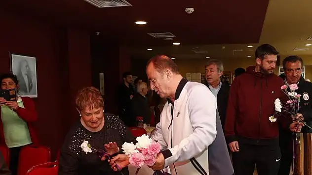 Galatasaray'dan anlamlı ziyaret