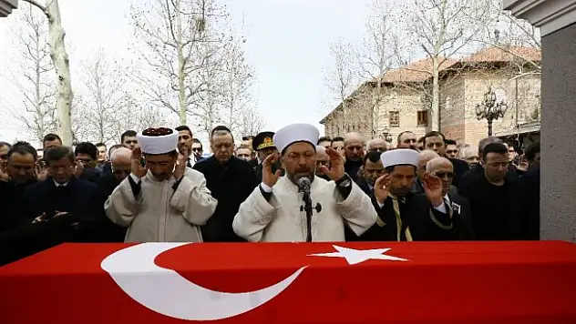 Hasan Celal Güzel ebediyete uğurlandı