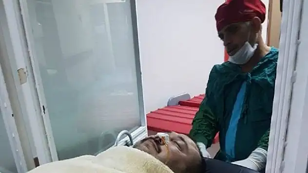 Hırsızlar peşlerine düşen ev sahibini vurdu