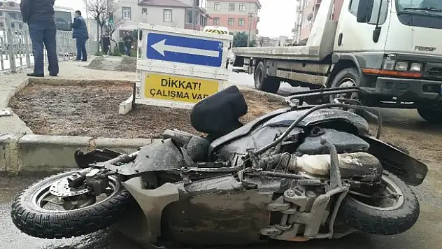 İki kardeşi motosiklet kazası ayırdı