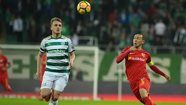 İlk yarı sessiz bitti