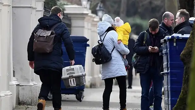 İngiliz diplomatlar Rusya'dan ayrıldı