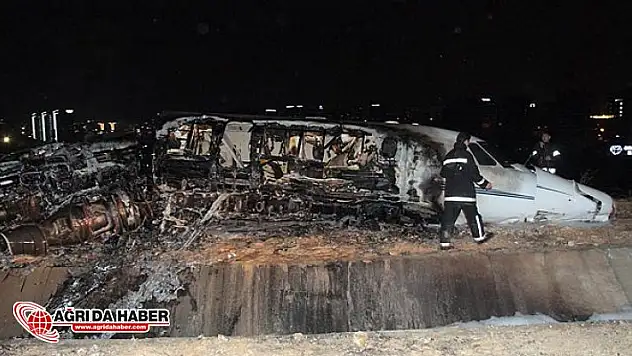 İran'da Düşen Türk Jetinin Kara Kutusu Bulundu!