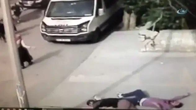 İstanbul'da dehşet anları kamerada: 1 ölü, 2 yaralı