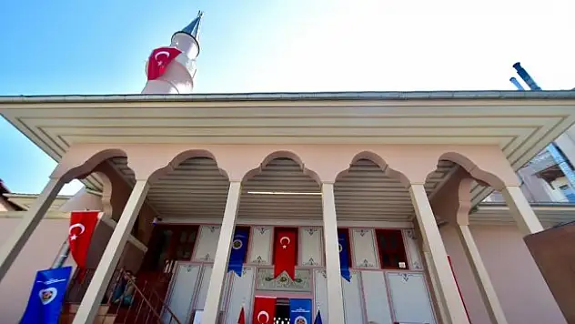 İstanbul'da Sofular Camii yeniden ibadete açıldı