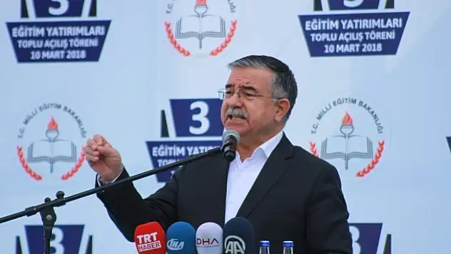 'İster Nevruz desinler ister Navroz desinler..'