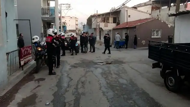 İzmir'de iki aile arasında silahlı kavga: 6 yaralı