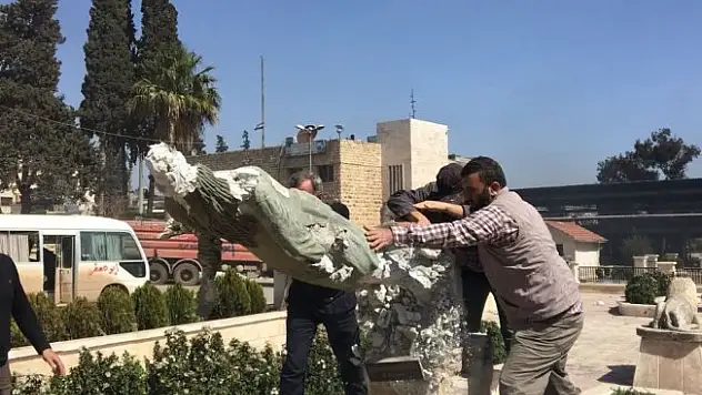 Kawa heykelleri bir bir yıkılıyor