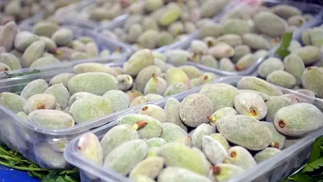 Kilosu 30 TL'den satışa çıktı
