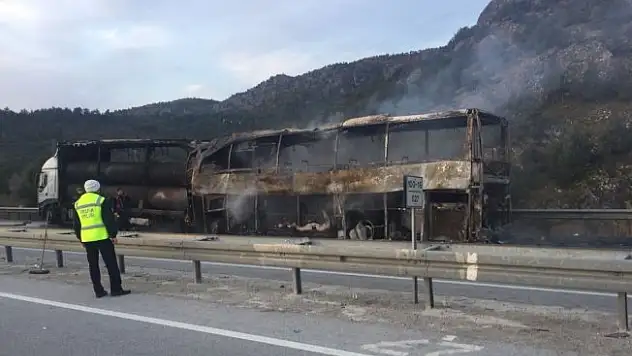 Korkunç kazada ölü sayısı 13'e yükseldi
