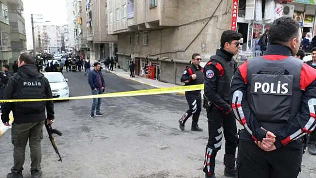 Korsan iş yerinde helyum gazı patladı: 5 yaralı