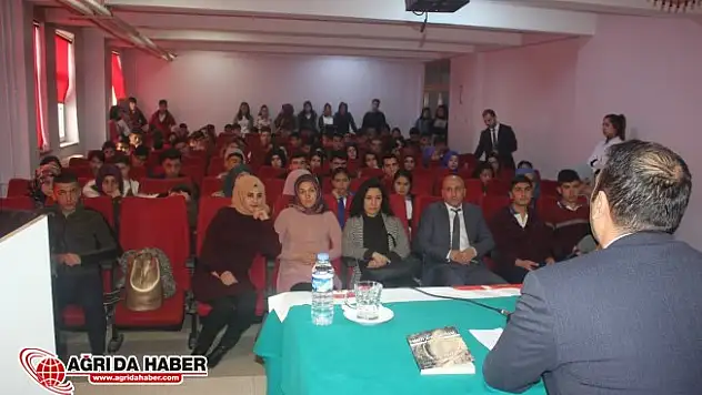 Kösedağ ve Çelik, Kariyer Günlerinde Öğrenciler İle Buluştu
