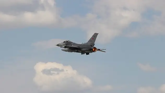 Kuzey Irak'ta 12 terörist daha !