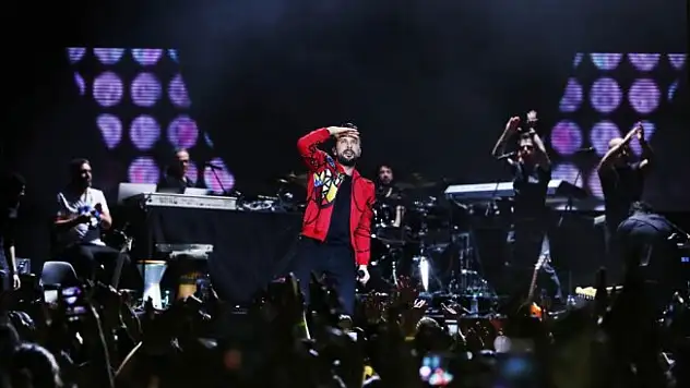 Megastar Tarkan Almanya'yı salladı