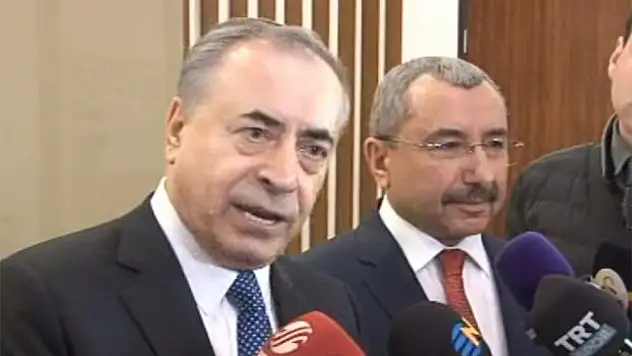 'Menajerler bizi bombardımana tutuyor'