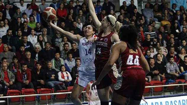 Mersin Büyükşehir Belediyespor, yarı finali zora soktu