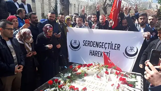 Muhsiz Yazıcıoğlu kabri başında anıldı