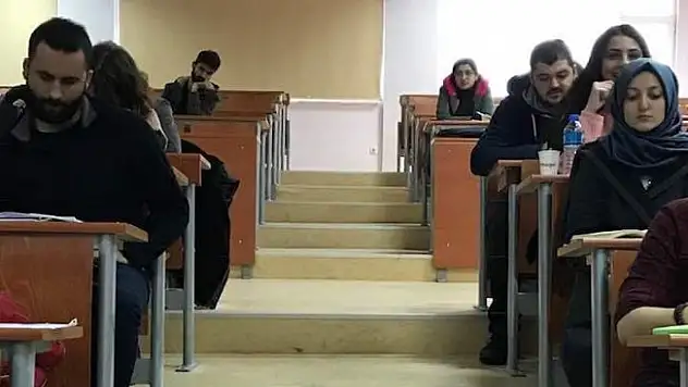 Öğrencilerden örnek davranış