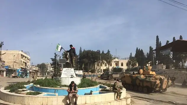 ÖSO Afrin'de bir mahallede kontrolü sağladı