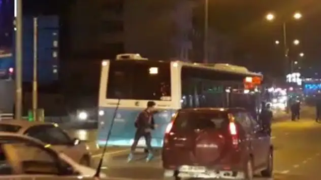 Patenci gencin tehlikeli yolculuğu kamerada