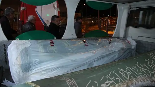 Pilot Melike Kuvvet'in cenazesi Konya'ya getirildi