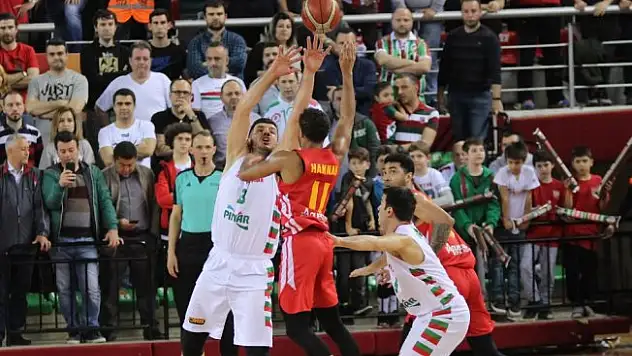 Pınar Karşıyaka: 65 – UCAM Murcia: 79