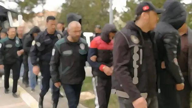 Polis Akademisine yerleşen 46 şüpheli hakkında  gözaltı kararı