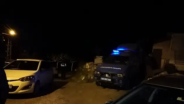 Polisle çatıştılar, kurşunları bitince kaçtılar