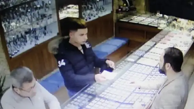 Sahte euro'lu dolandırıcı yakalandı