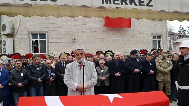 Şehit polis memuru son yolculuğuna uğurlandı