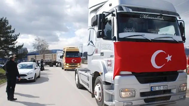Şeker fabrikasının özelleştirilmesine karşı nakliyecilerden konvoy eylemi