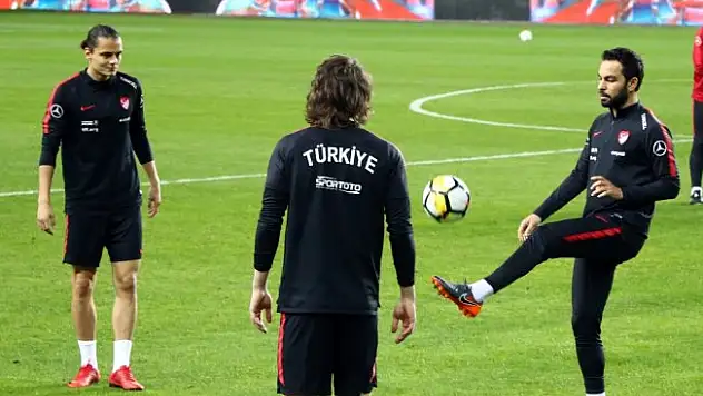 Selçuk İnan kadrodan çıkartıldı