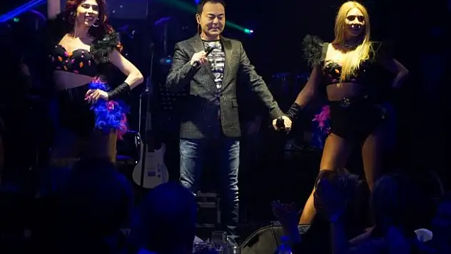 Serdar Ortaç'ın babalık hasreti