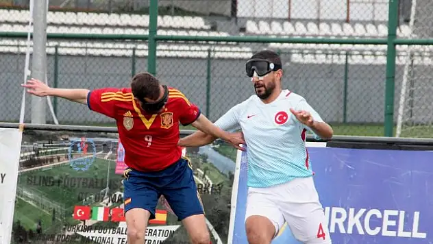 'Sesi görenler', İspanya'yı yenerek şampiyon oldu