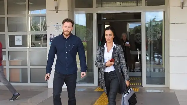 Sunucu Başoğlu ve yeğeni beraat etti