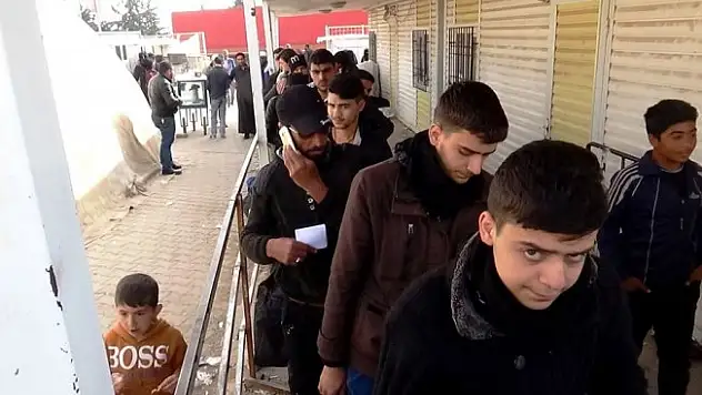 Suriyelilerin bir kısmı ülkelerine kesin dönüş yapıyor