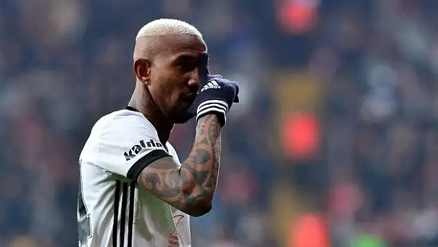 Talisca lige ağırlığını koydu