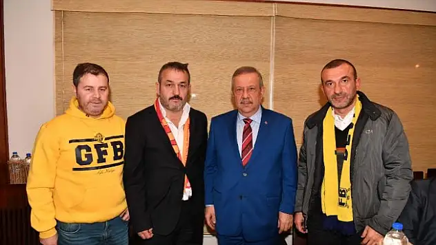 Taraftarlardan derbi öncesi anlamlı buluşma