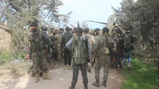 Tel Rıfat yolunda bir köy daha ele geçirdi