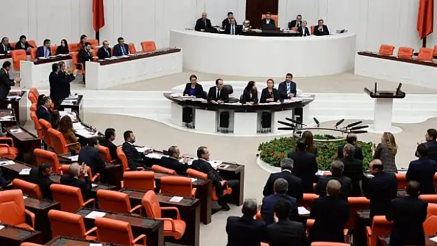Torba tasarı kabul edildi