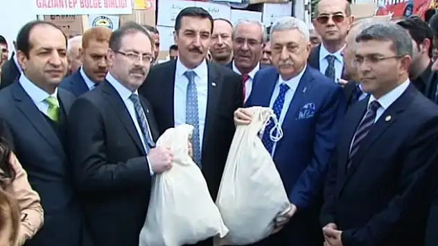 Türkiye'nin 81 ilinden Afrin'e yardım tırları gidiyor