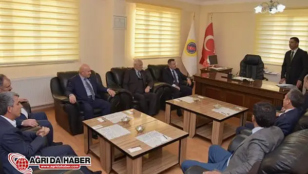 Vali Süleyman Elban İlçe ve Belde Belediye Başkanları ile buluştu