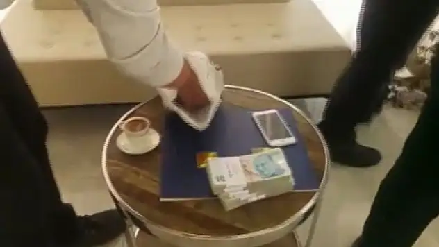 Vergi müfettişi rüşvet alırken suçüstü yakalandı