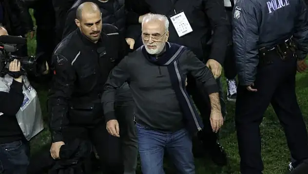 Yunanistan'da liglere ara verildi