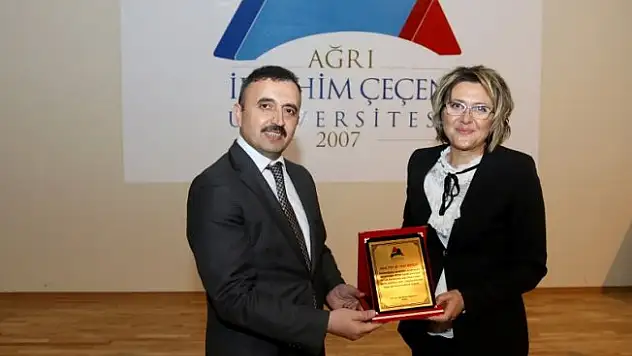 'Farkındalığın Bilimi Olarak Sosyoloji' Konferansı