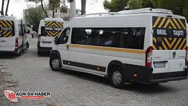 Okul servisi altında kalarak öldü!